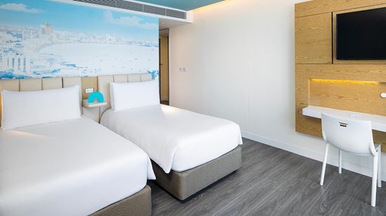 Deluxe Ocean View Twin