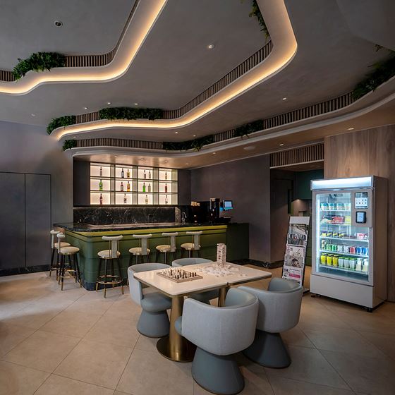 Общение - Y Hotel Hong Kong