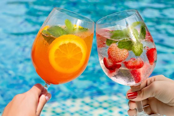 Happy Hour at THIRST & BEACH BAR - ОЗО Чавенг Самуи